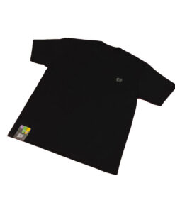 Polera negra logo lateral